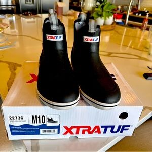 Xtratuf Mens Ankle Deck Boots, Size 10 - New in Box